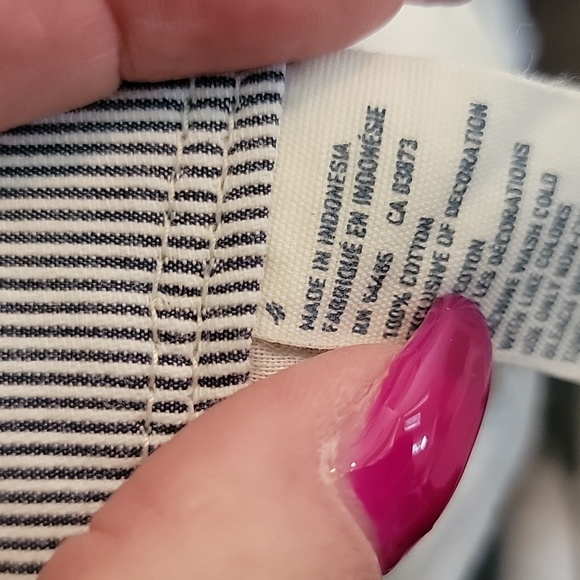 Pin stripe cutie shorts - Picture 6 of 6